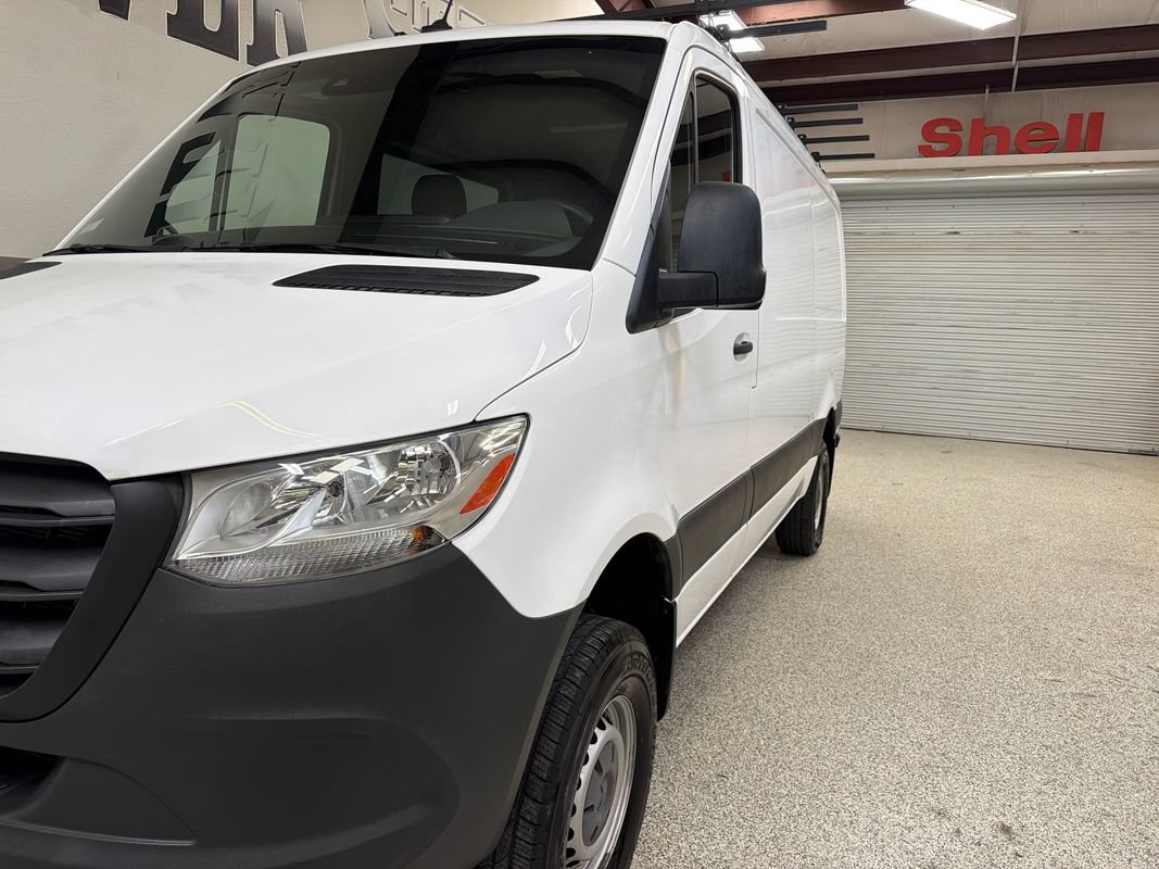 Used 2020 Mercedes-Benz Sprinter 2500 image 10