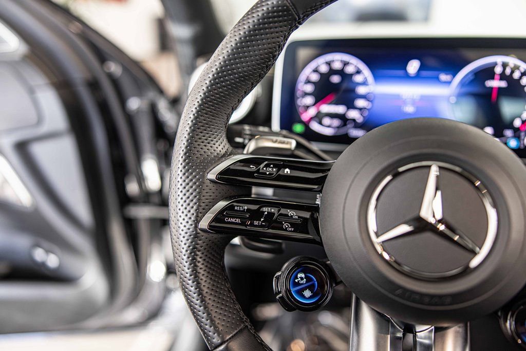 Used 2024 Mercedes-Benz C 63 AMG S image 25