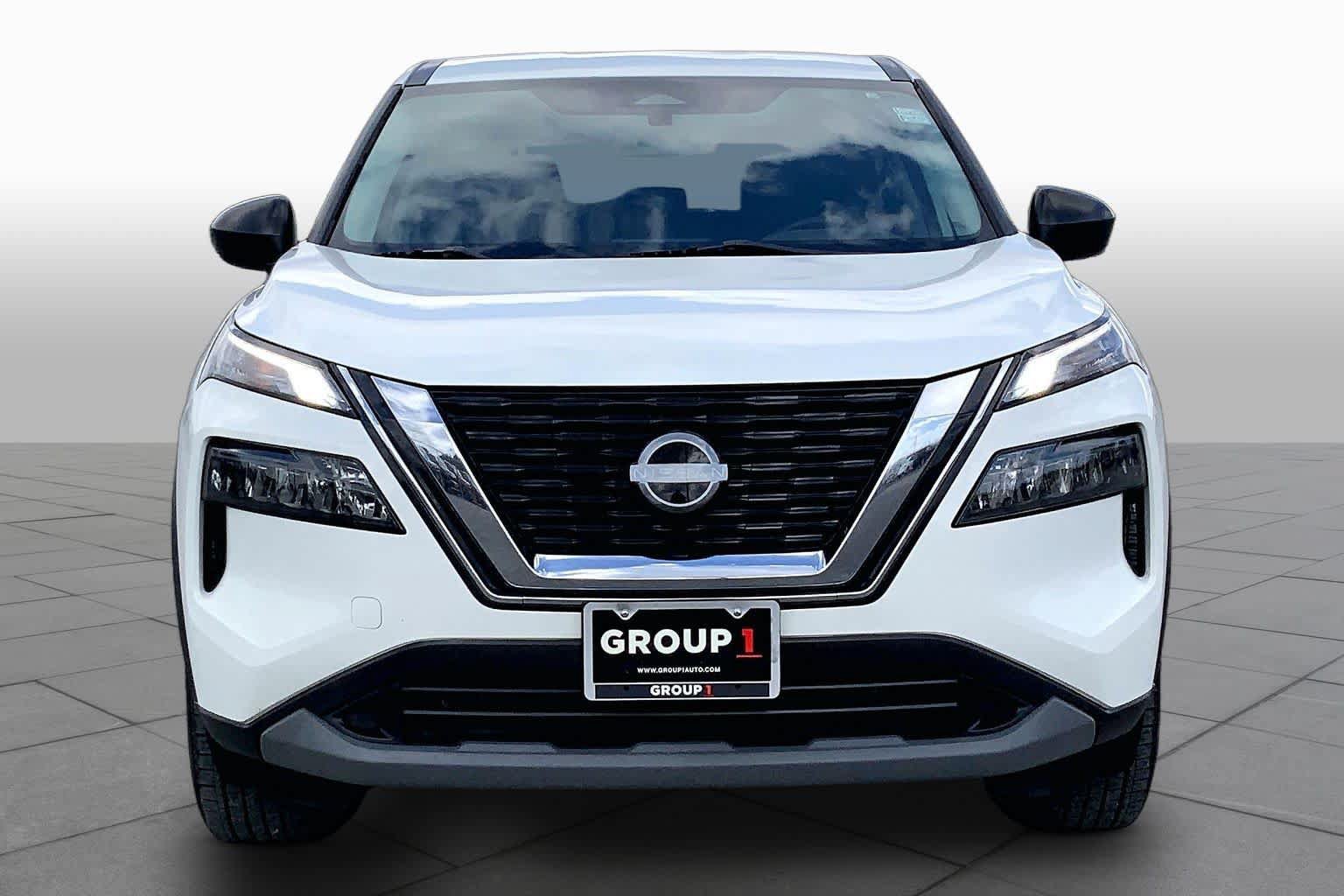 Used 2023 Nissan Rogue S FWD image 3