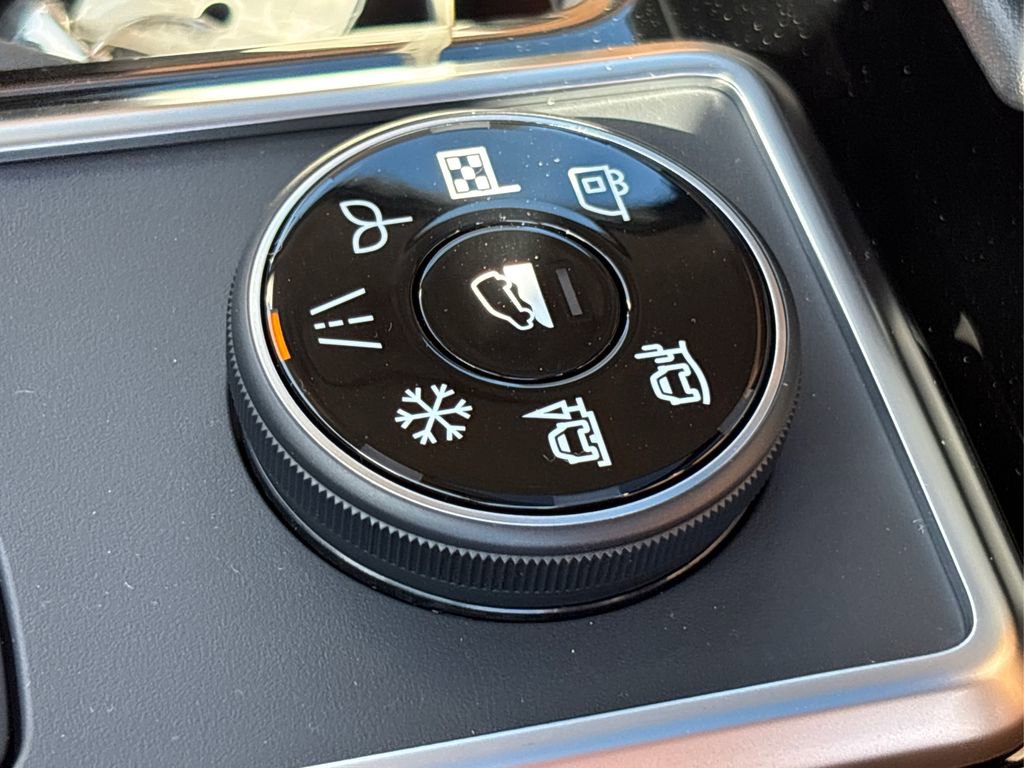 New 2025 Nissan Pathfinder Platinum w/ Cargo Package image 39