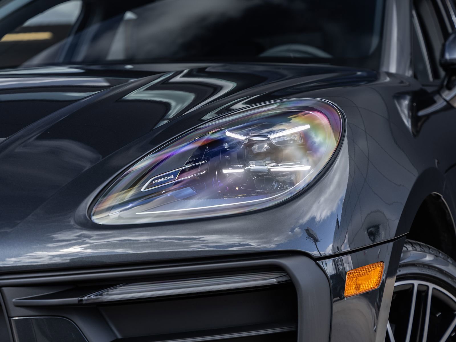Certified 2026 Porsche Macan AWD/4WD image 18