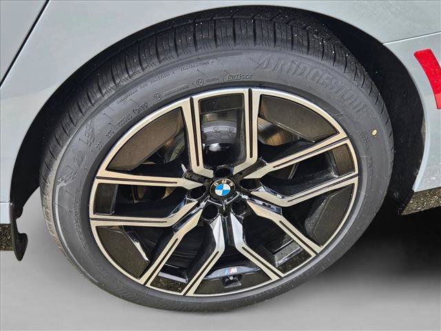 New 2026 BMW i7 eDrive50 w/ M Sport Package RWD image 10