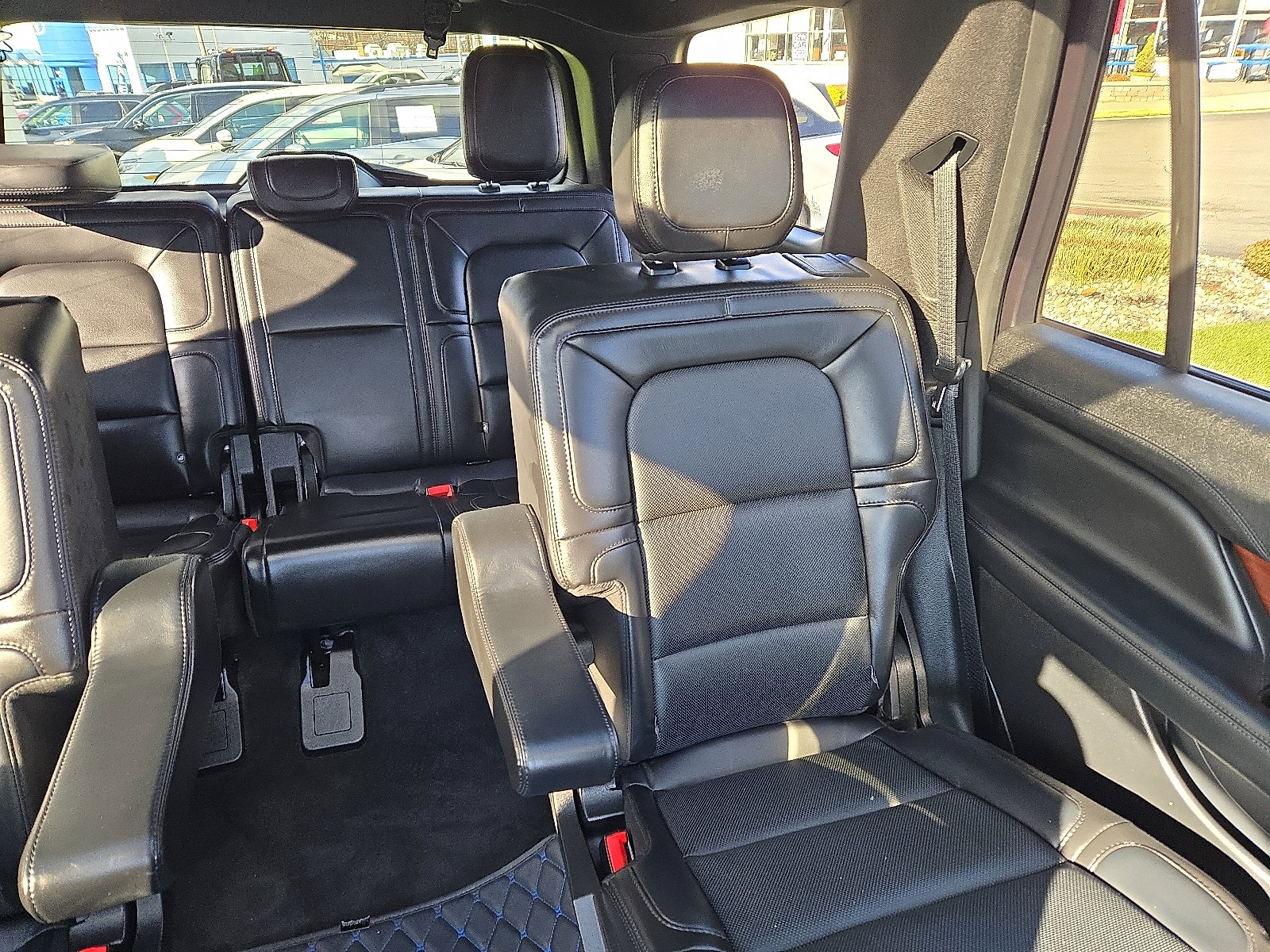 Used 2021 Lincoln Navigator Reserve w/ Luxury Package image 20