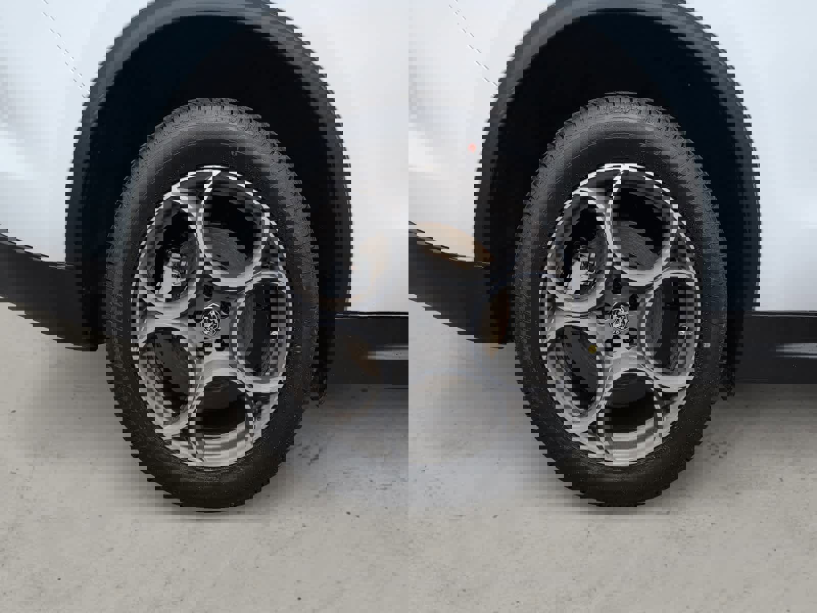 Used 2022 Alfa Romeo Stelvio Sprint AWD/4WD image 9