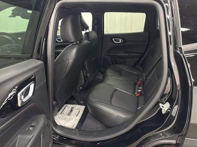 New 2026 Jeep Compass Latitude image 6