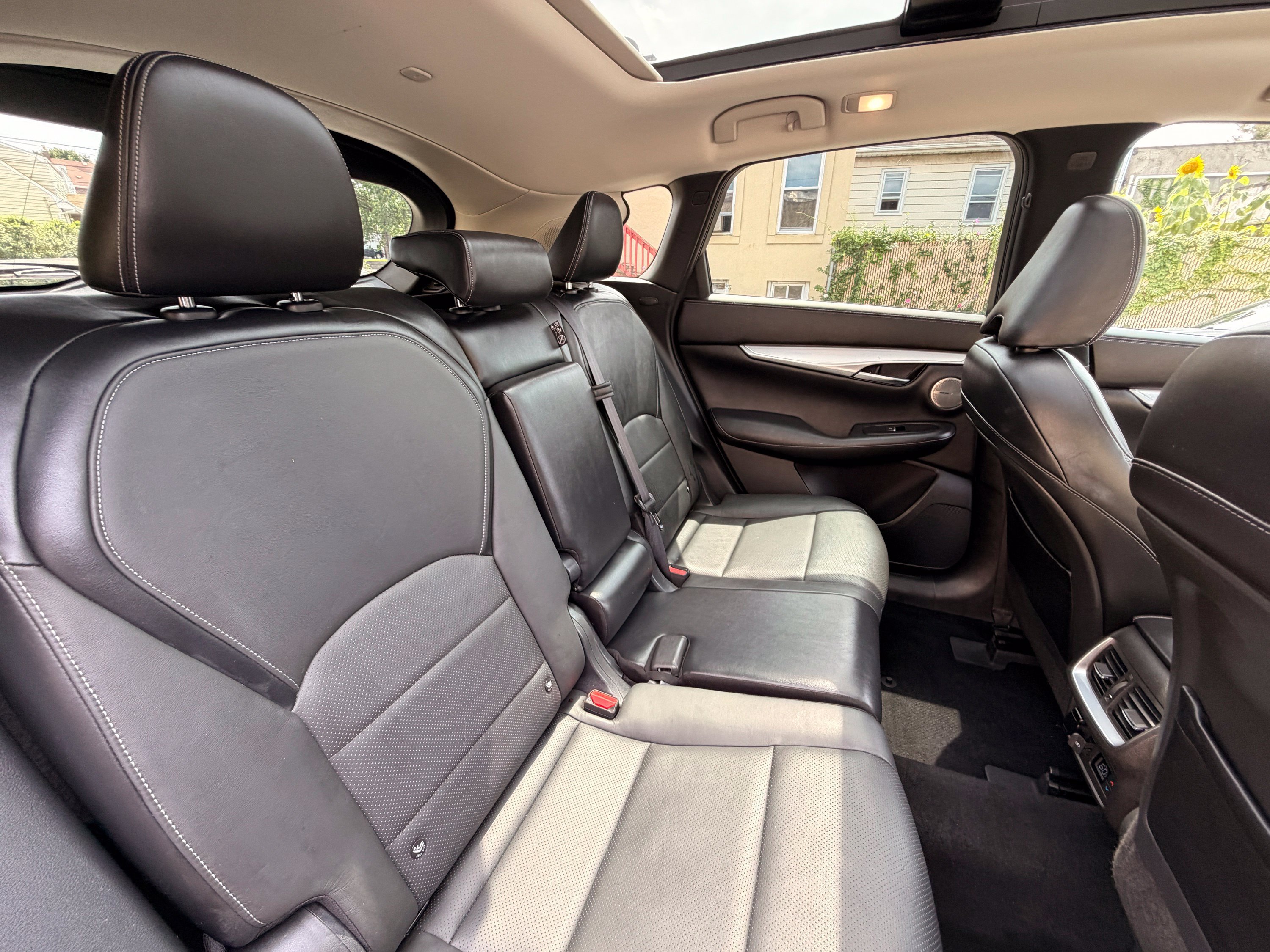 Used 2019 INFINITI QX50 Essential w/ Premium Heat Package AWD/4WD image 22