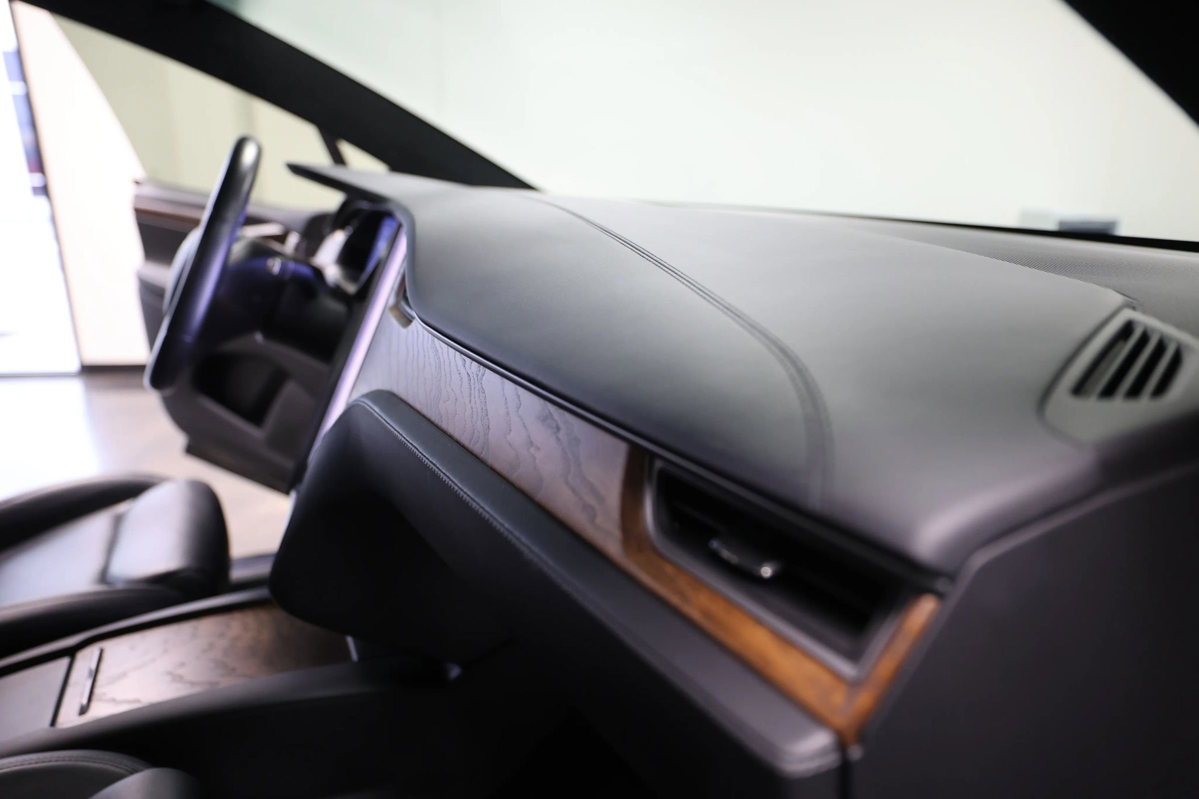 Used 2020 Tesla Model X Long Range image 35