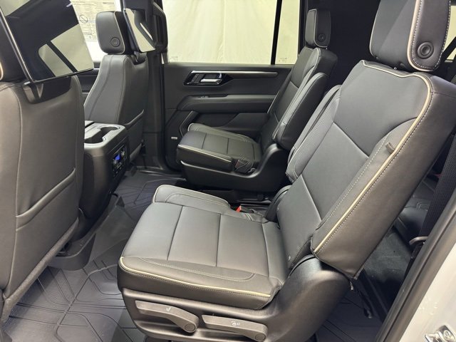 New 2026 Chevrolet Suburban Premier image 11