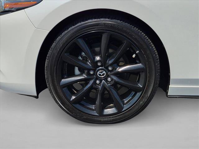 Used 2020 MAZDA MAZDA3 Hatchback w/ Premium Package FWD image 23