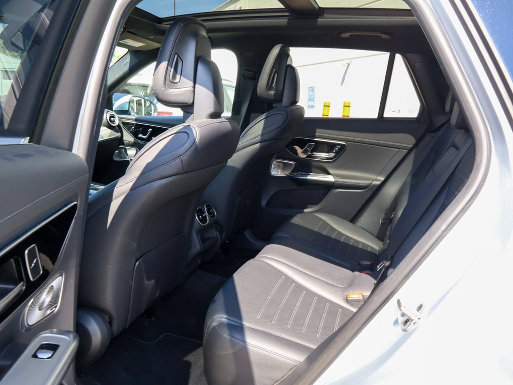 Used 2023 Mercedes-Benz GLC 300 4MATIC image 16