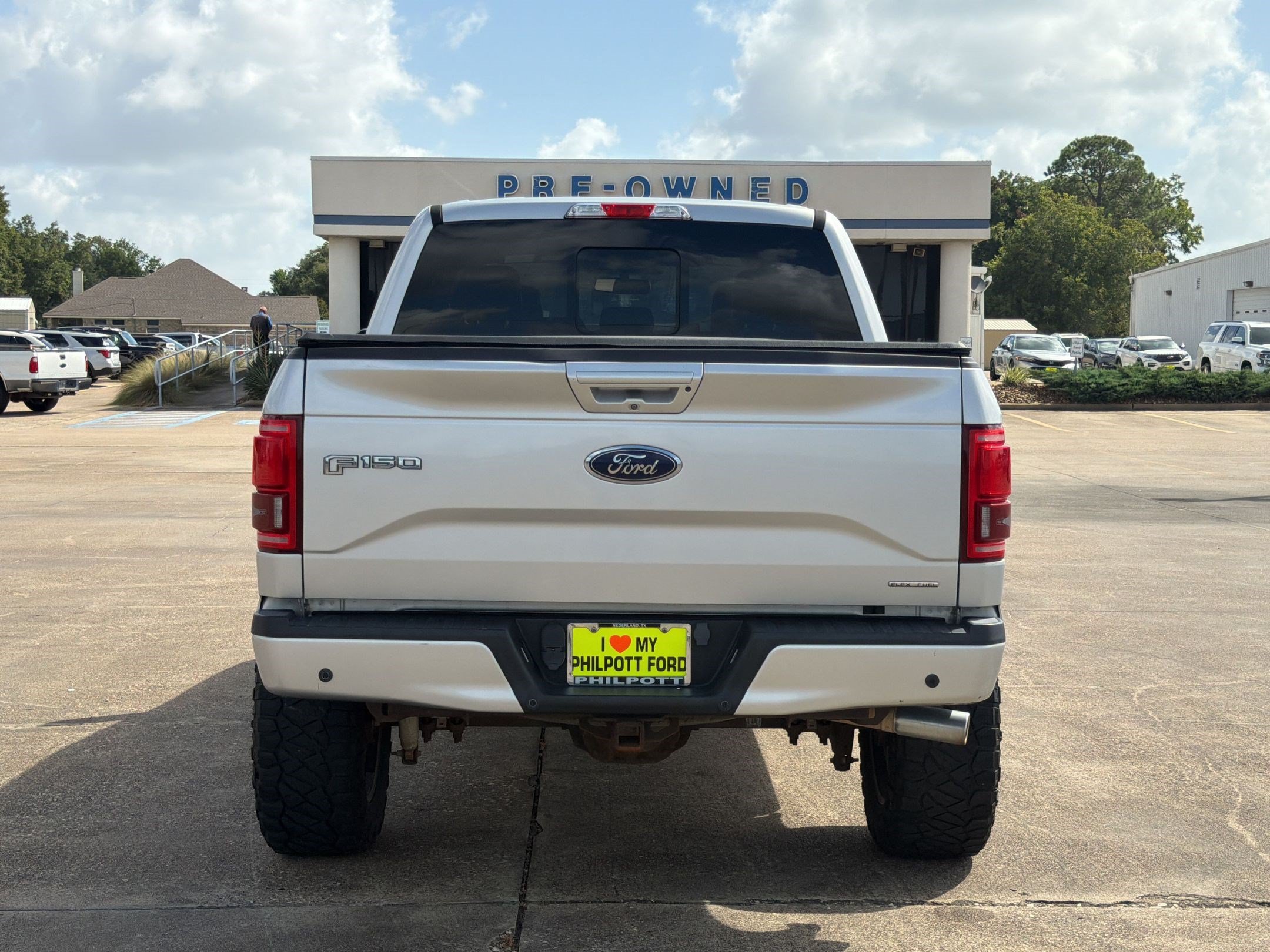 Used 2015 Ford F150 Lariat AWD/4WD image 10