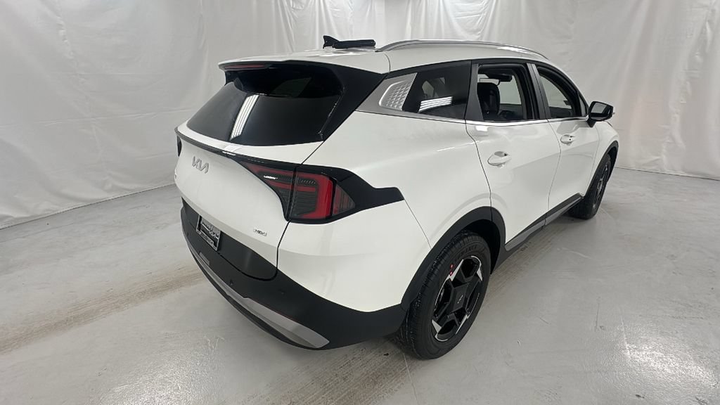 New 2026 Kia Sportage EX AWD/4WD image 3