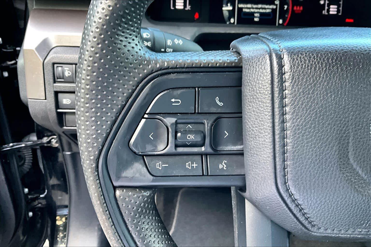 Certified 2024 Toyota Tacoma SR5 AWD/4WD image 22