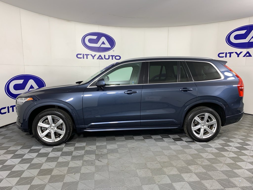 Used 2021 Volvo XC90 T6 Momentum image 6