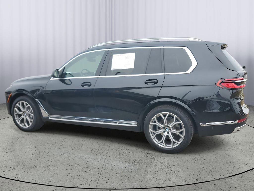 Used 2024 BMW X7 xDrive40i image 7