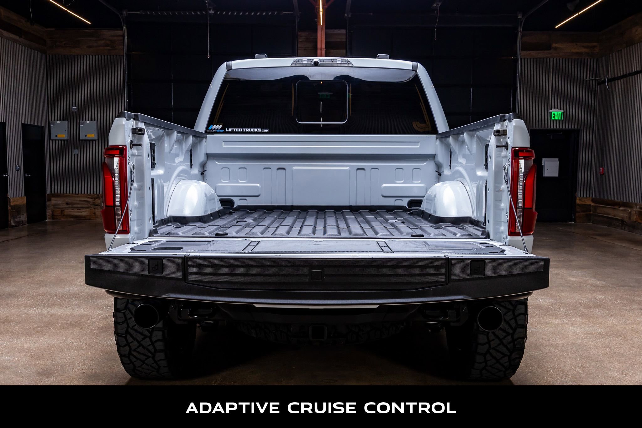 Used 2025 Ford F150 Raptor AWD/4WD image 9