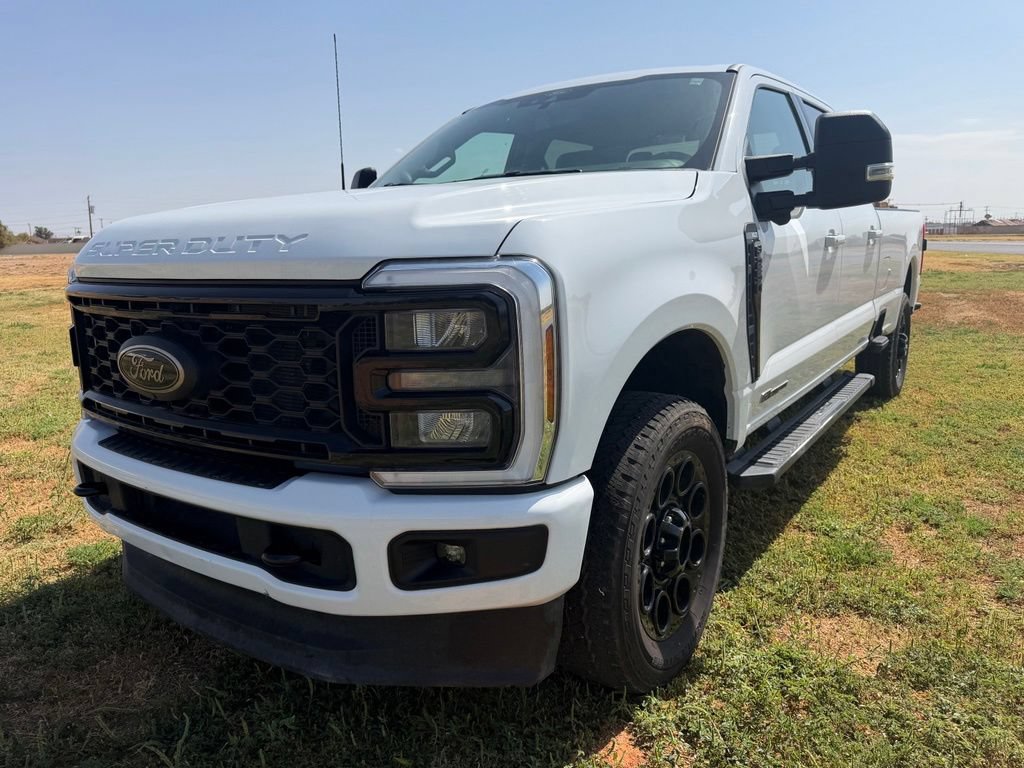 Used 2025 Ford F250 XLT w/ Black Appearance Package AWD/4WD image 3