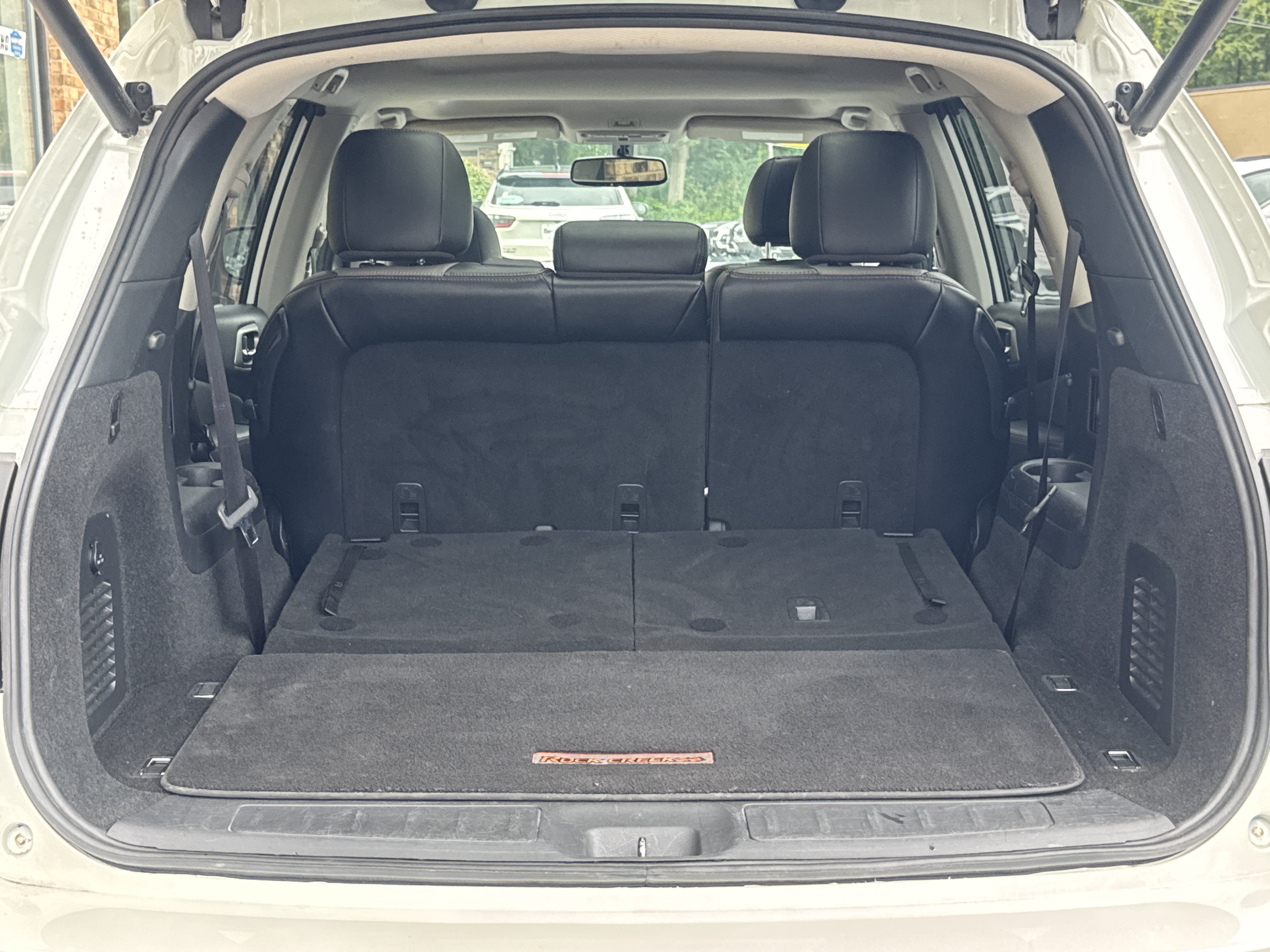 Used 2020 Nissan Pathfinder SL AWD/4WD image 18