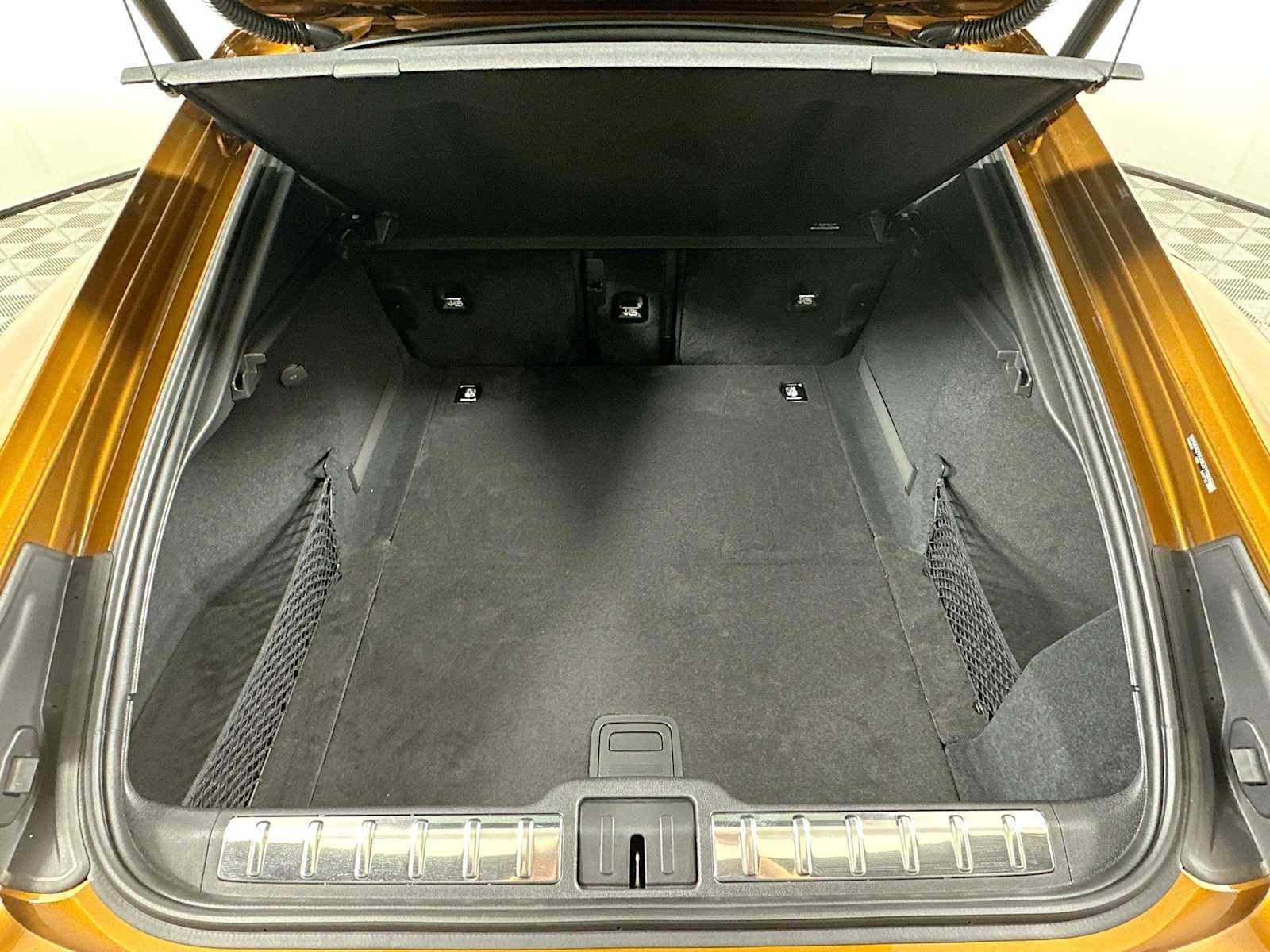 New 2025 Porsche Panamera 4 image 27