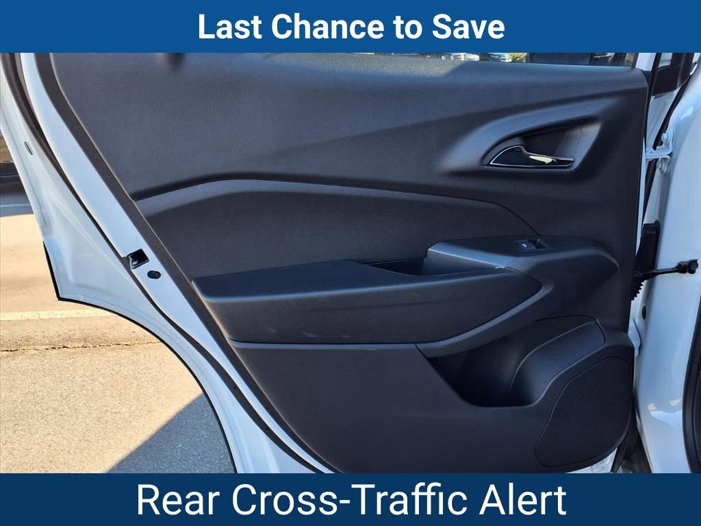 New 2025 Chevrolet Trax LT w/ Driver Confidence Package image 19