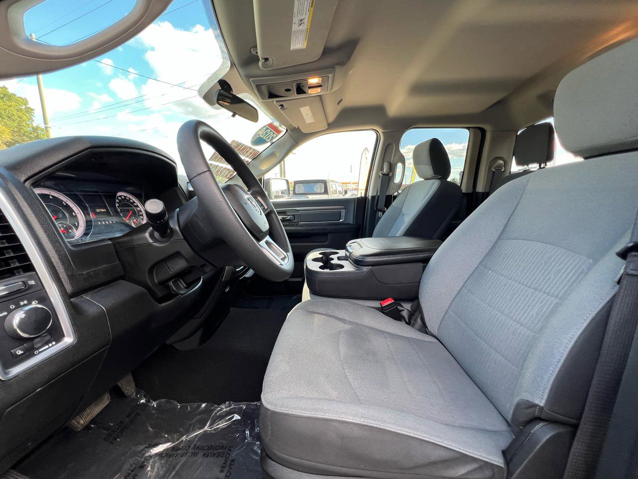 Used 2024 RAM 1500 Classic SLT AWD/4WD image 12