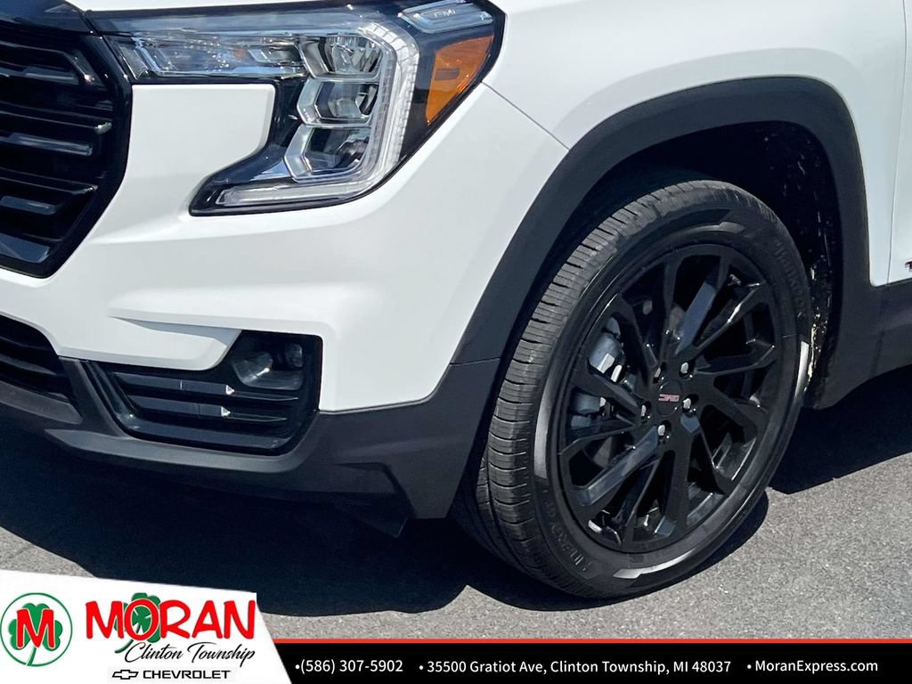 Certified 2023 GMC Terrain SLT w/ Elevation Edition AWD/4WD image 10