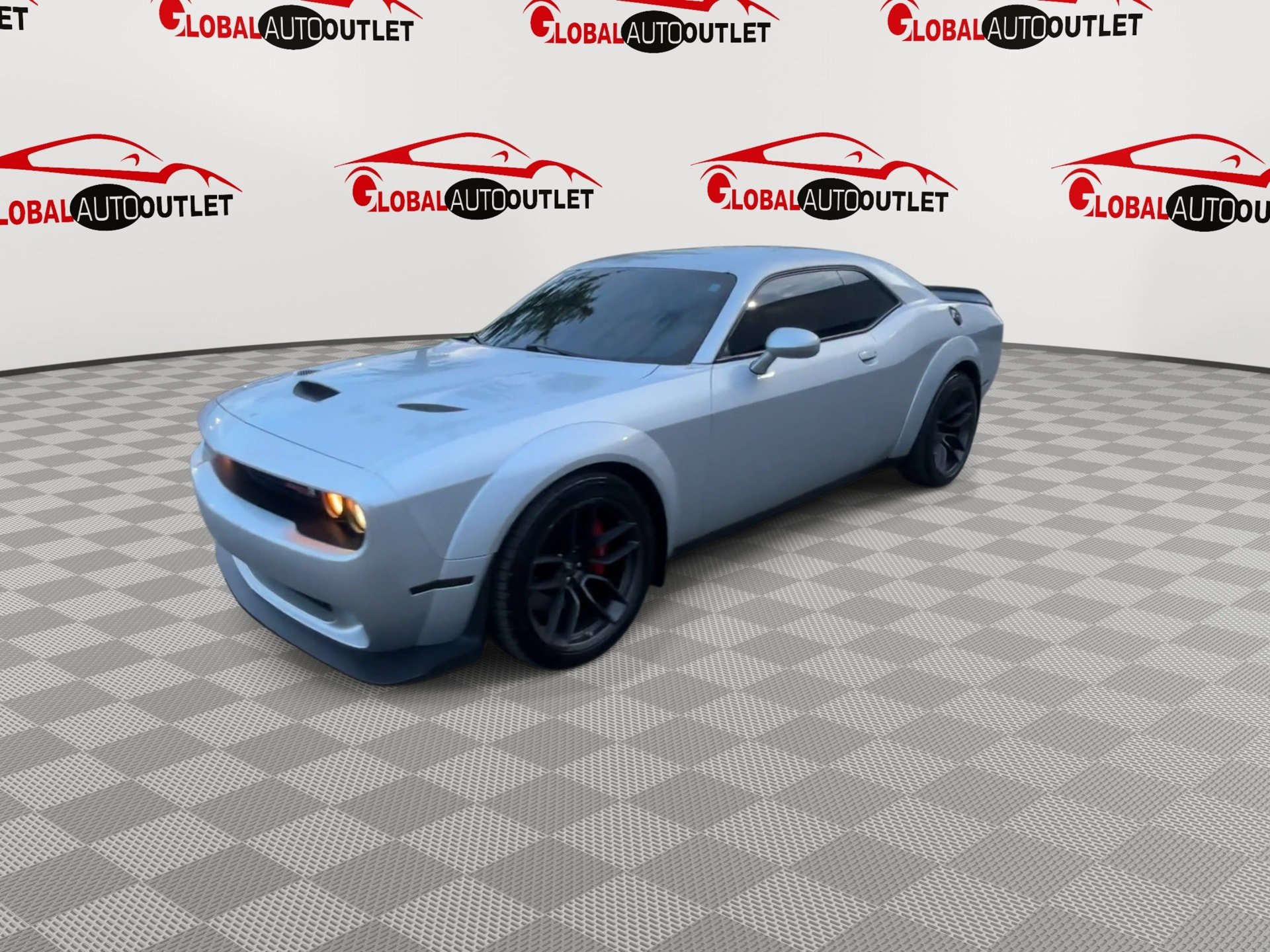 Used 2019 Dodge Challenger R/T Scat Pack RWD image 4