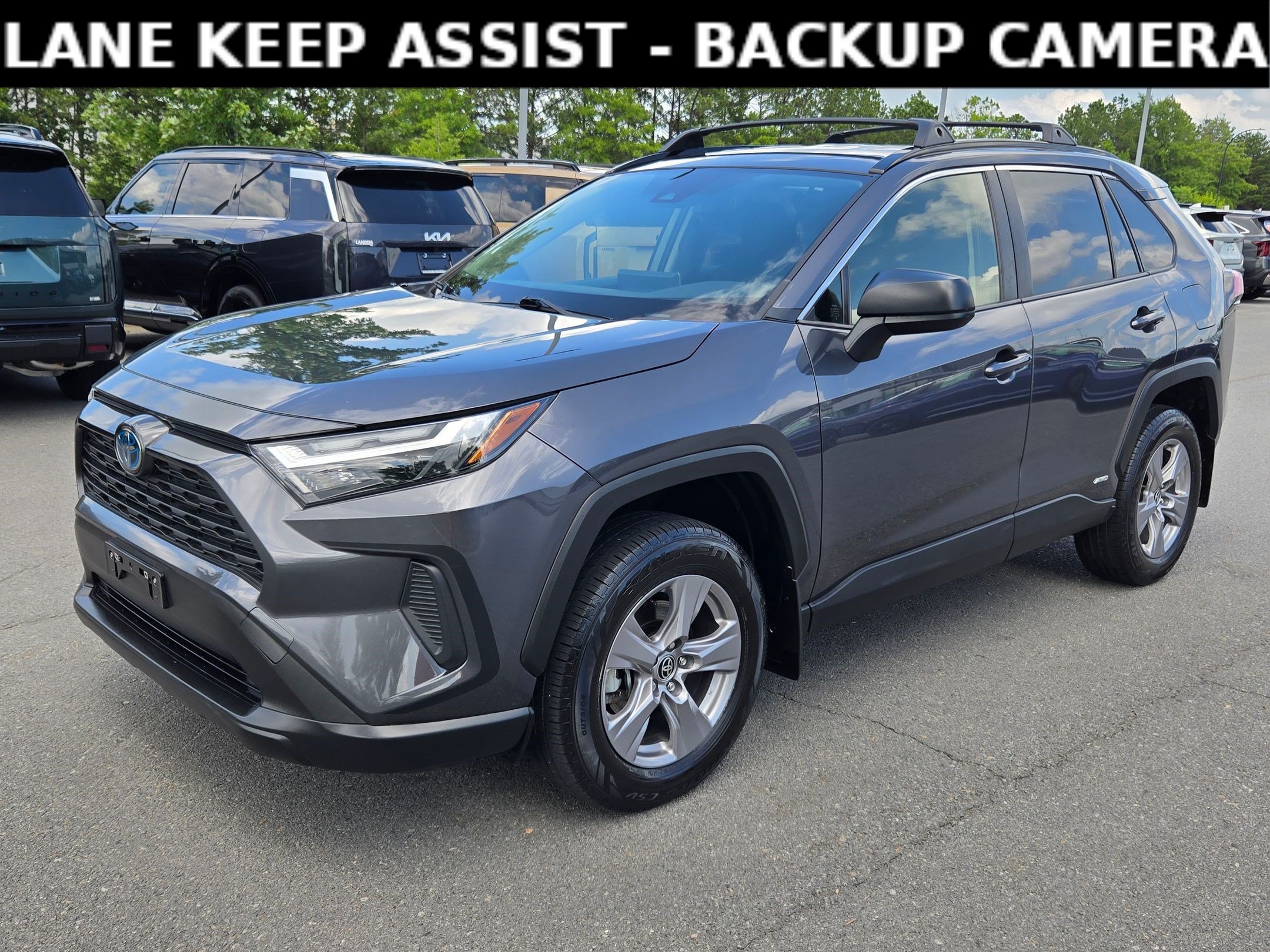 Used 2024 Toyota RAV4 LE AWD/4WD image 3