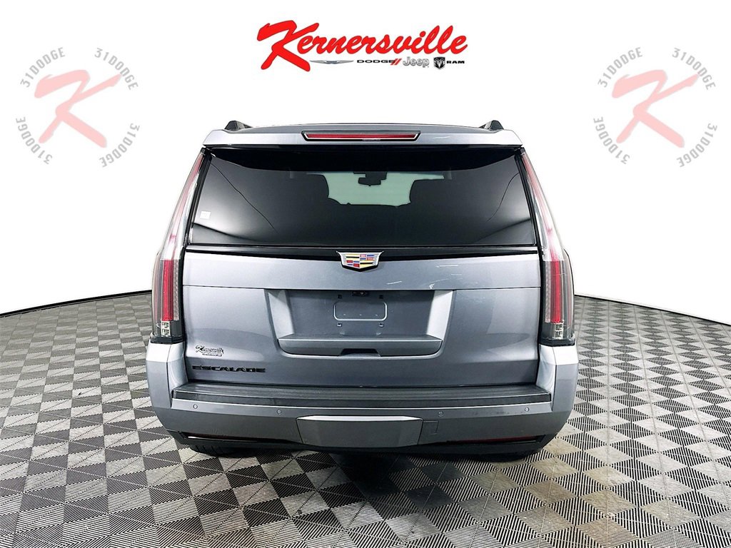 Used 2019 Cadillac Escalade Premium Luxury w/ Escalade Sport Edition image 6
