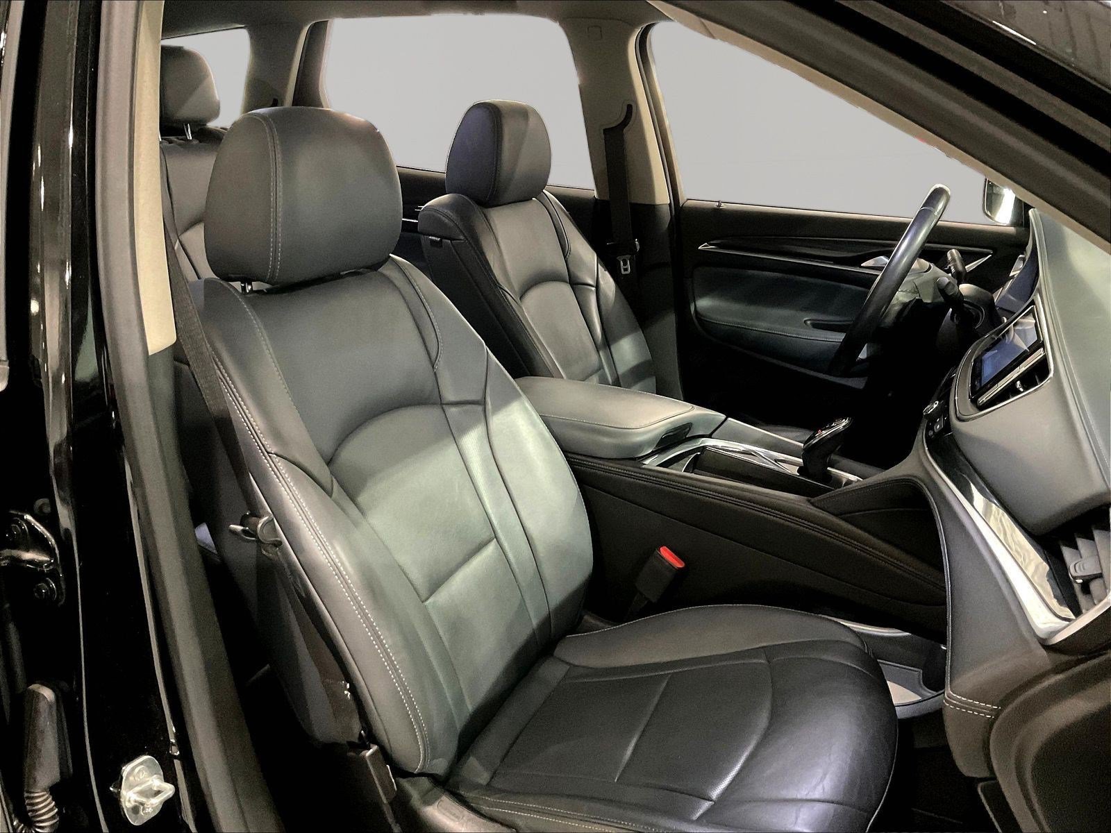 Used 2020 Buick Enclave Essence w/ Sound and Sites Package FWD image 29
