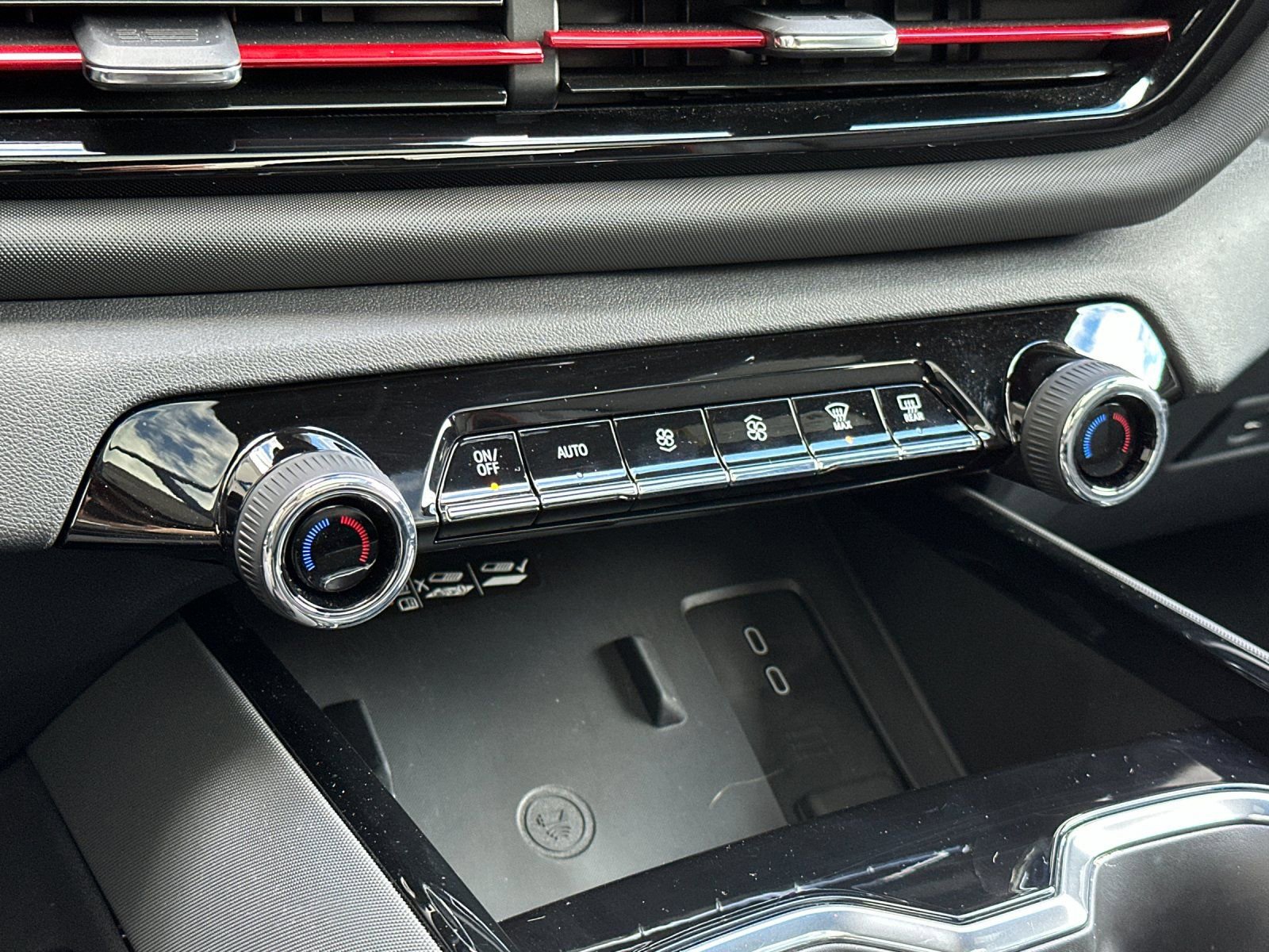 Used 2024 Chevrolet Silverado EV RST image 20