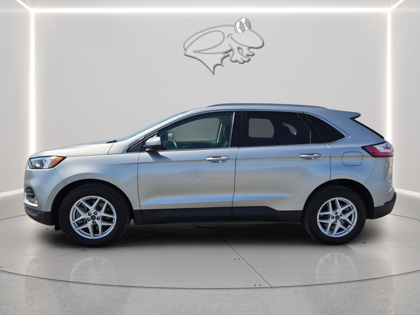 Used 2022 Ford Edge SEL w/ Convenience Package AWD/4WD image 4
