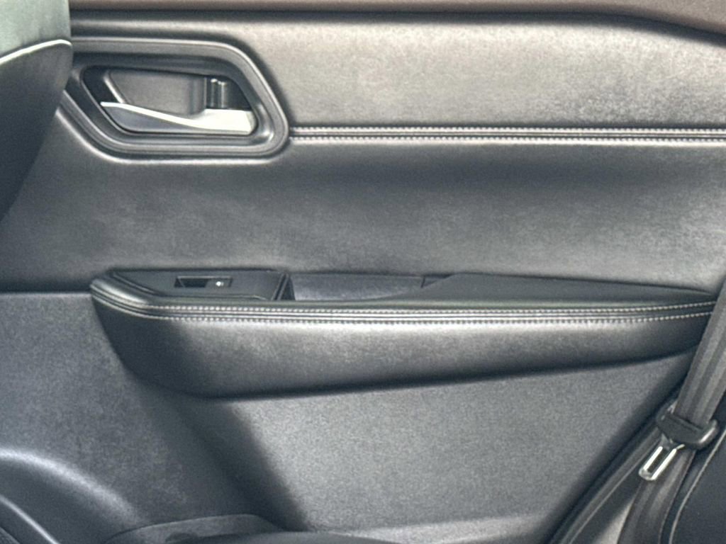 Certified 2023 Nissan Rogue SV w/ SV Premium B Package FWD image 16