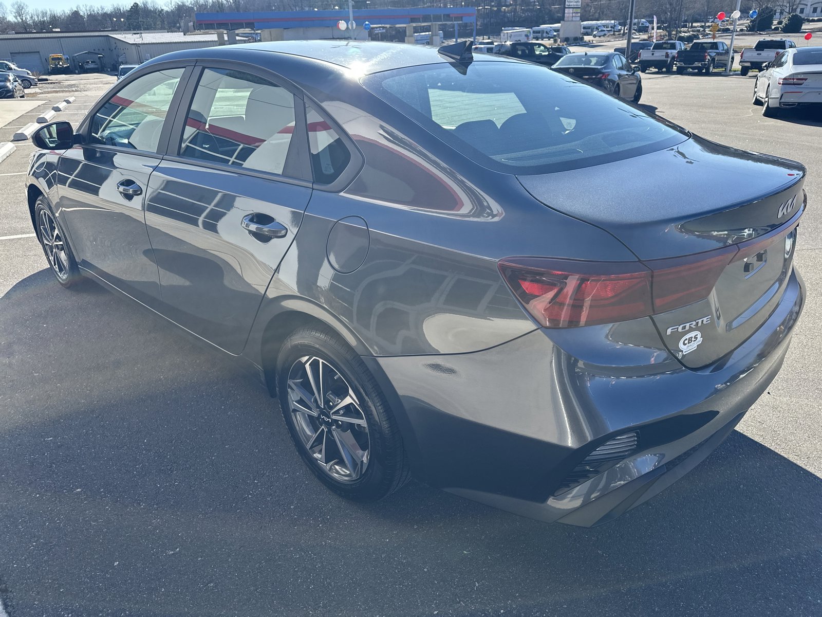 Used 2024 Kia Forte LXS image 6