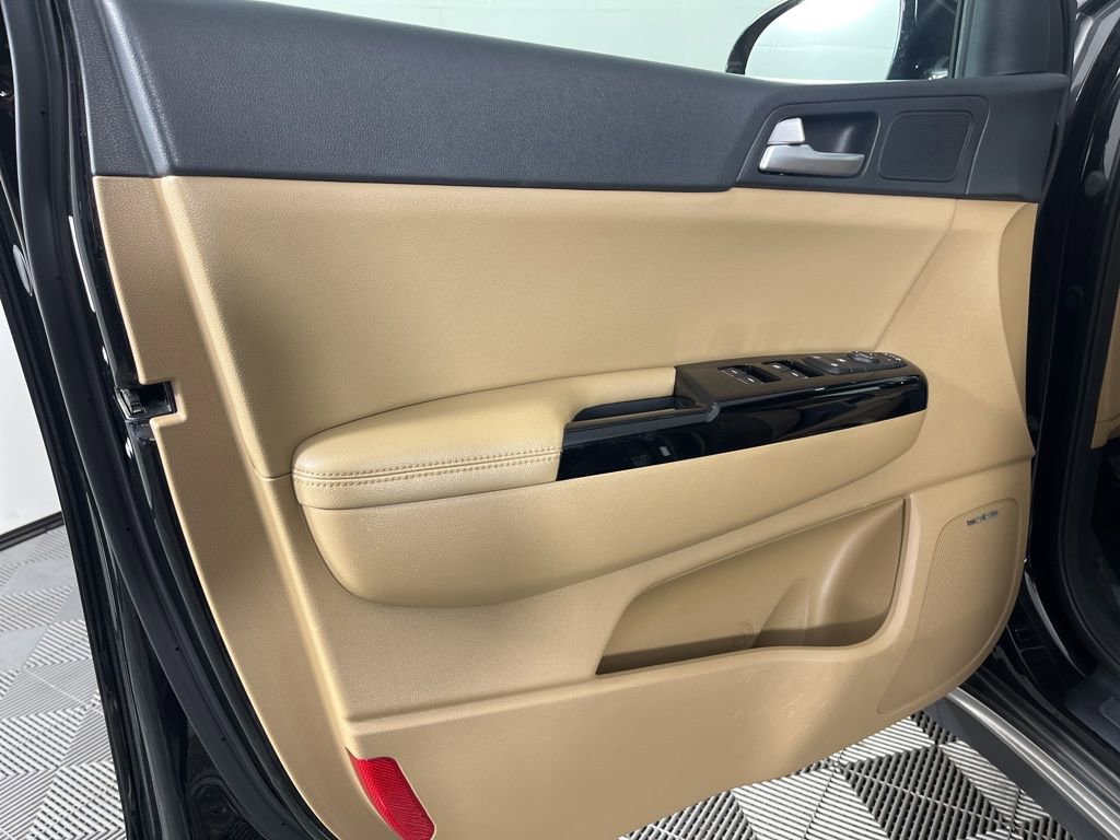 Used 2017 Kia Sportage SX image 10