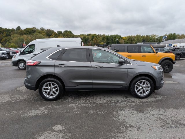 Used 2024 Ford Edge SEL w/ Convenience Package AWD/4WD image 2