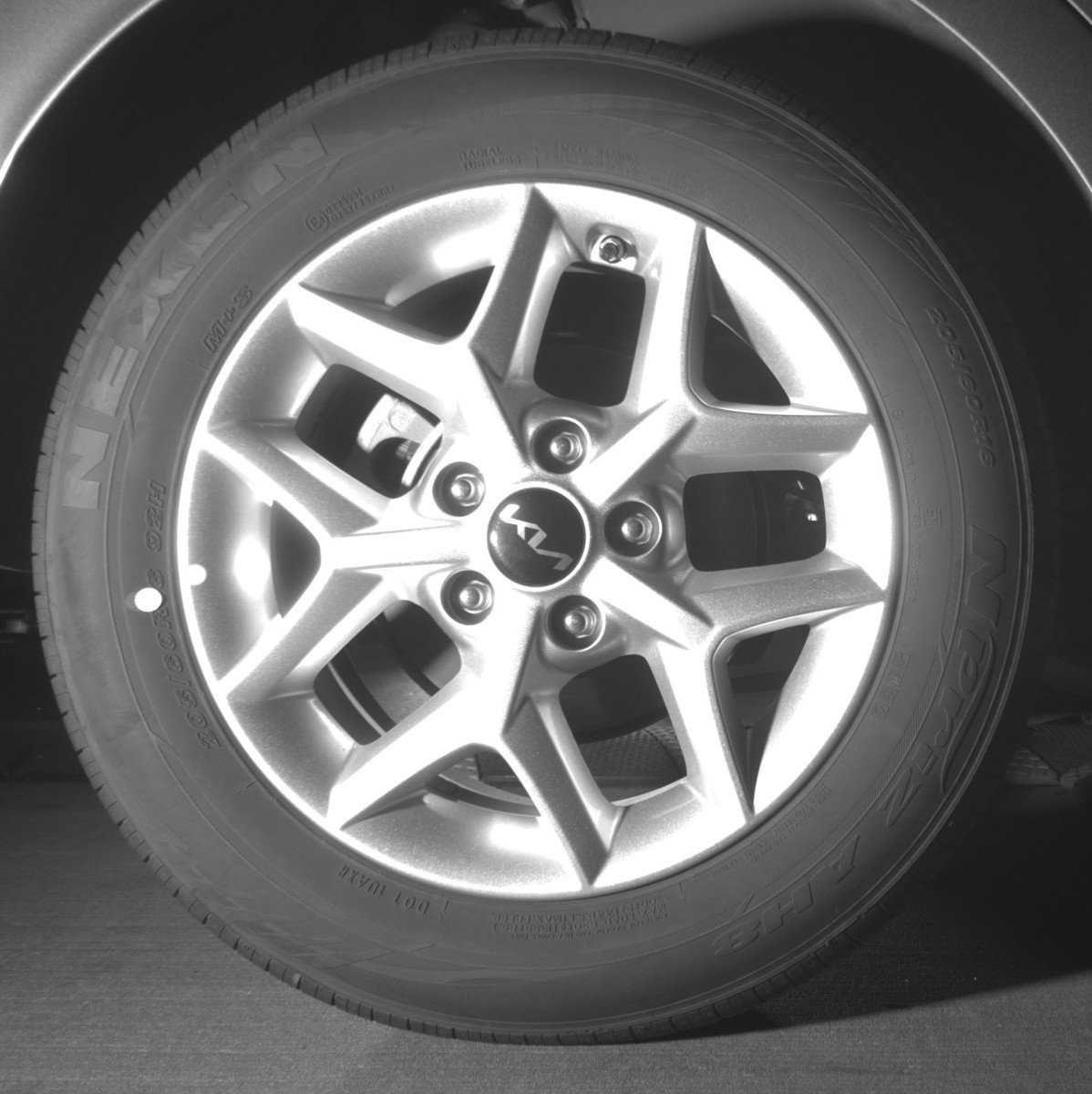 Used 2025 Kia Soul LX w/ LX Technology Package FWD image 15