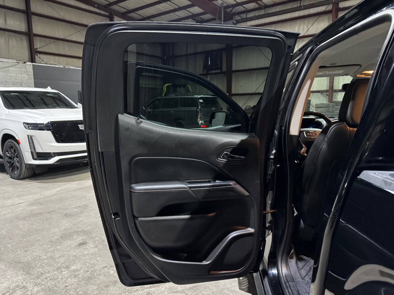 Used 2018 GMC Canyon All Terrain w/ All Terrain X Package AWD/4WD image 15