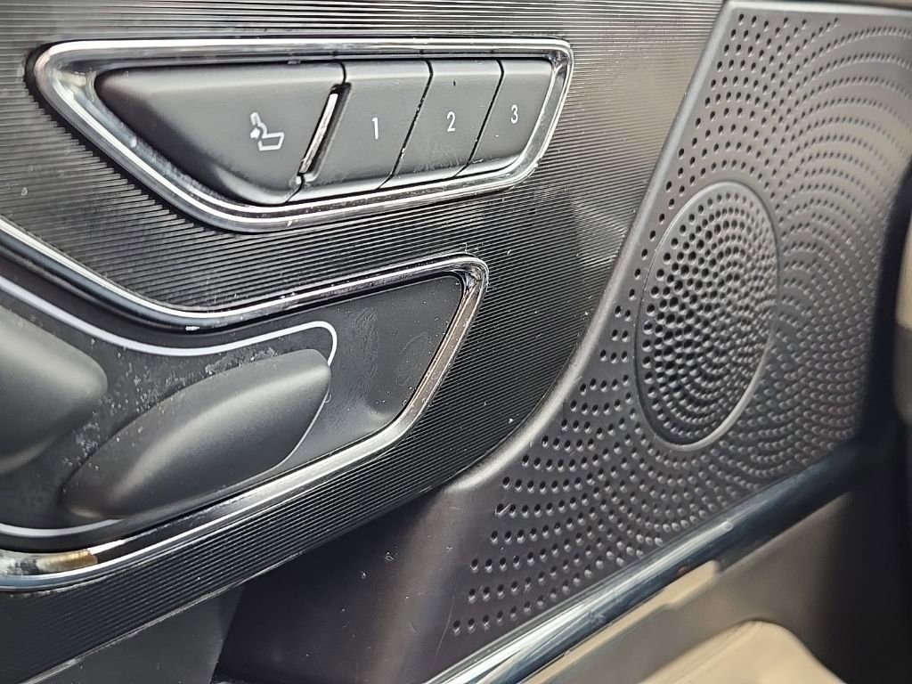 Used 2023 Lincoln Corsair AWD w/ Equipment Group 101A image 37