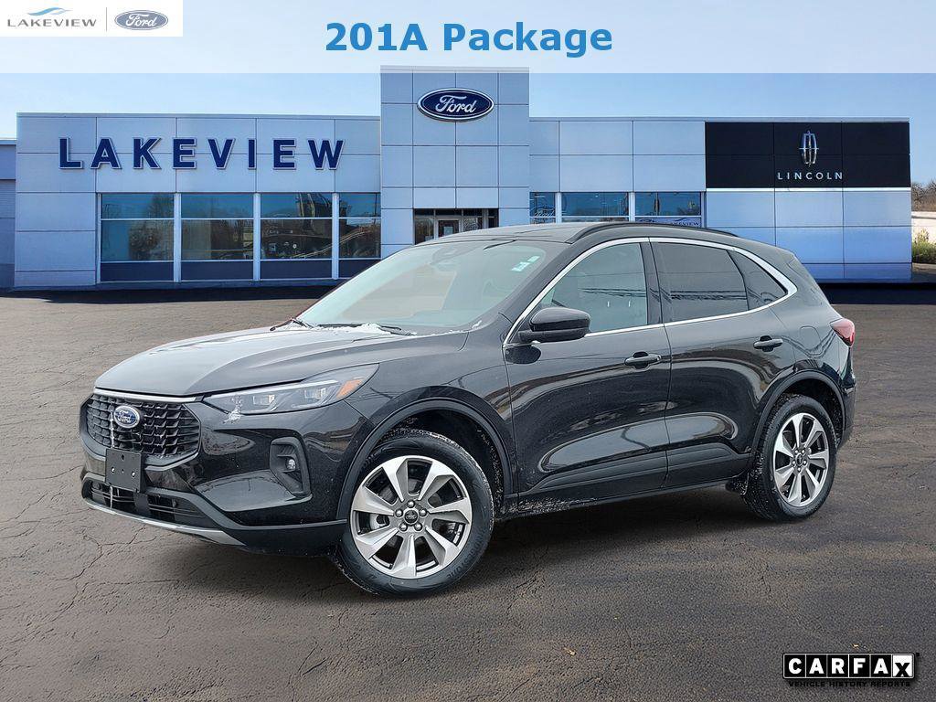 Certified 2025 Ford Escape Platinum AWD/4WD image 1
