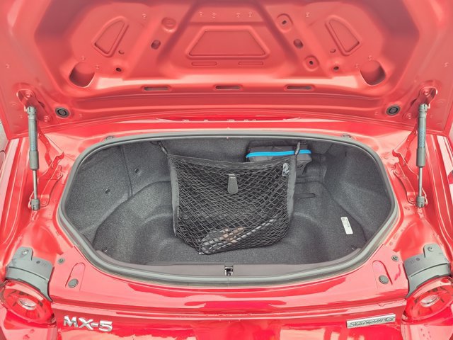Used 2025 MAZDA MX-5 Miata Sport RWD image 9