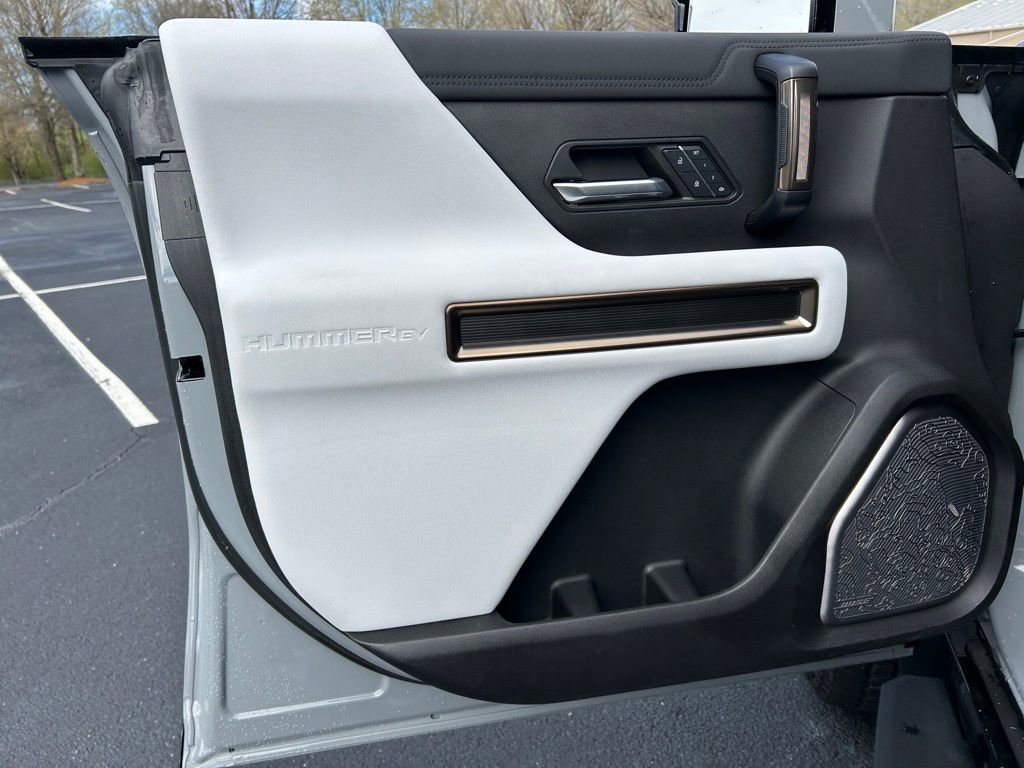 Used 2024 GMC Hummer EV 3X image 60