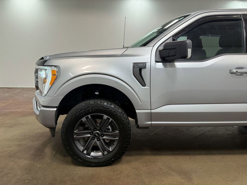 Used 2023 Ford F150 XLT w/ Equipment Group 302A High AWD/4WD image 40