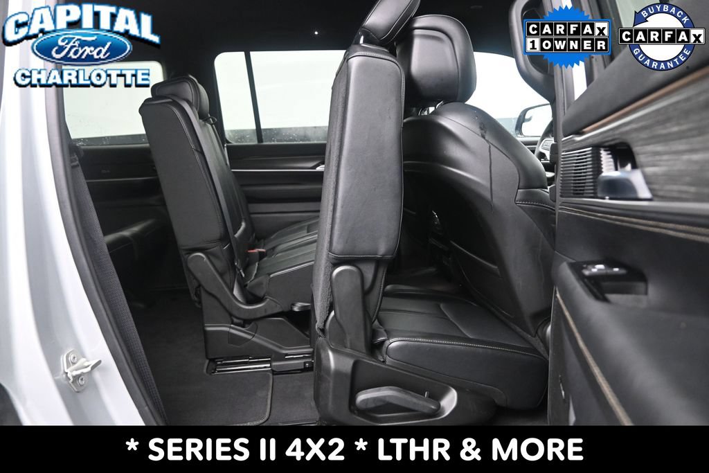 Used 2024 Jeep Wagoneer Series II w/ Flexible Seating Group RWD image 12