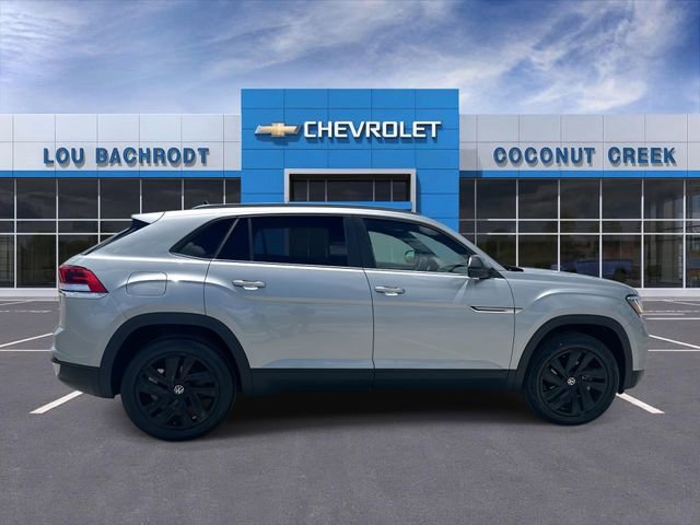Used 2022 Volkswagen Atlas Cross Sport SE FWD image 9