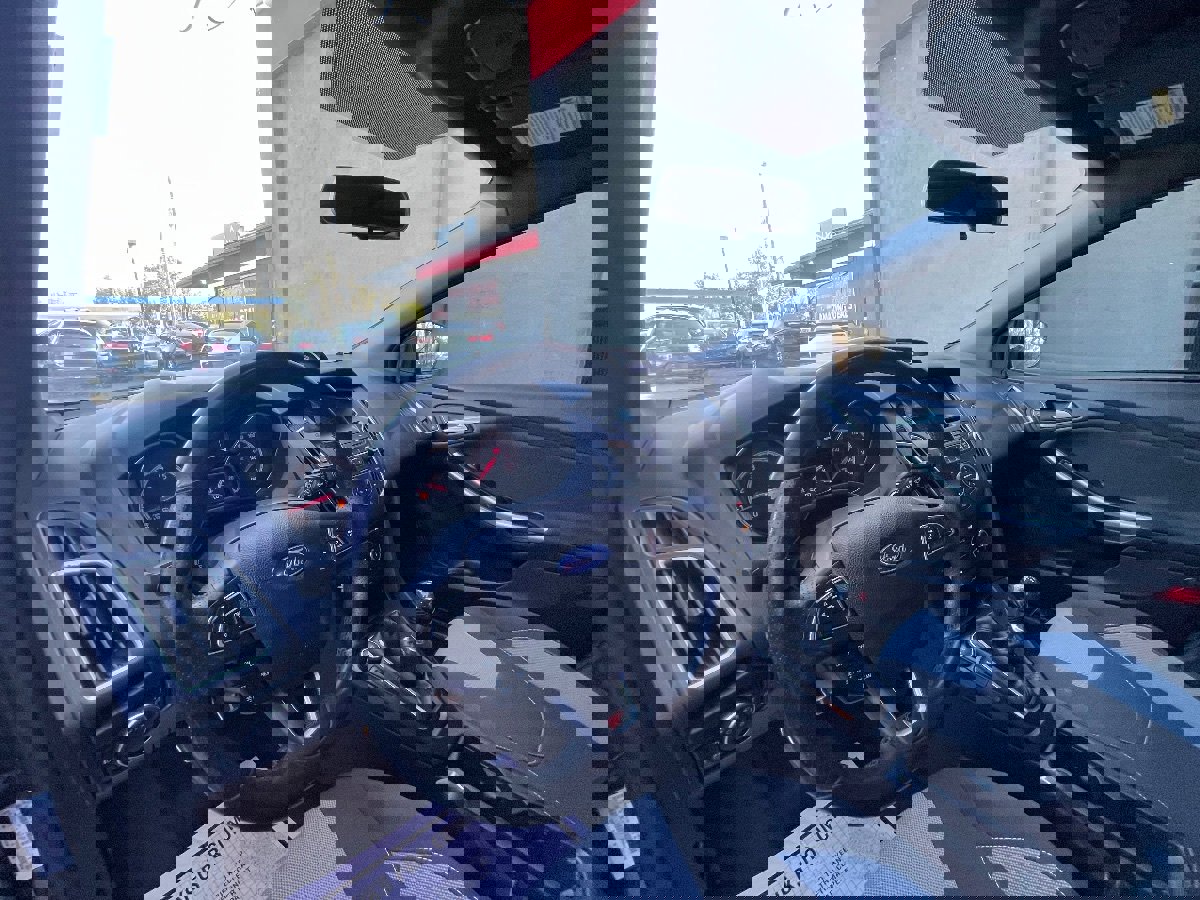 Used 2015 Ford Focus ST image 9