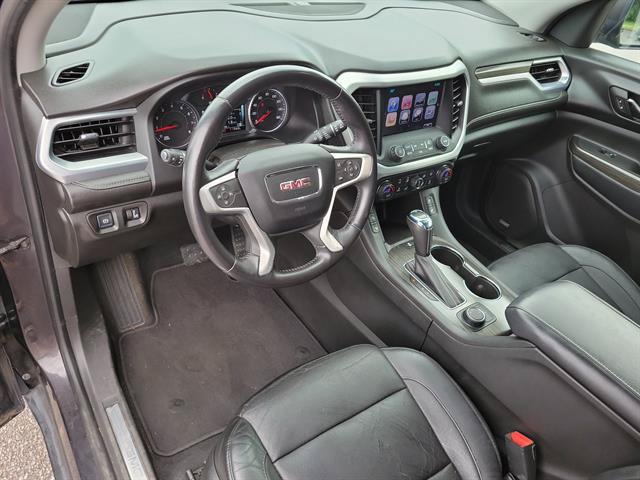 Used 2017 GMC Acadia SLT FWD image 2
