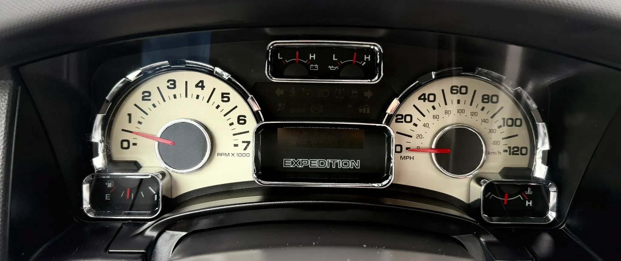 Used 2012 Ford Expedition Limited AWD/4WD image 16