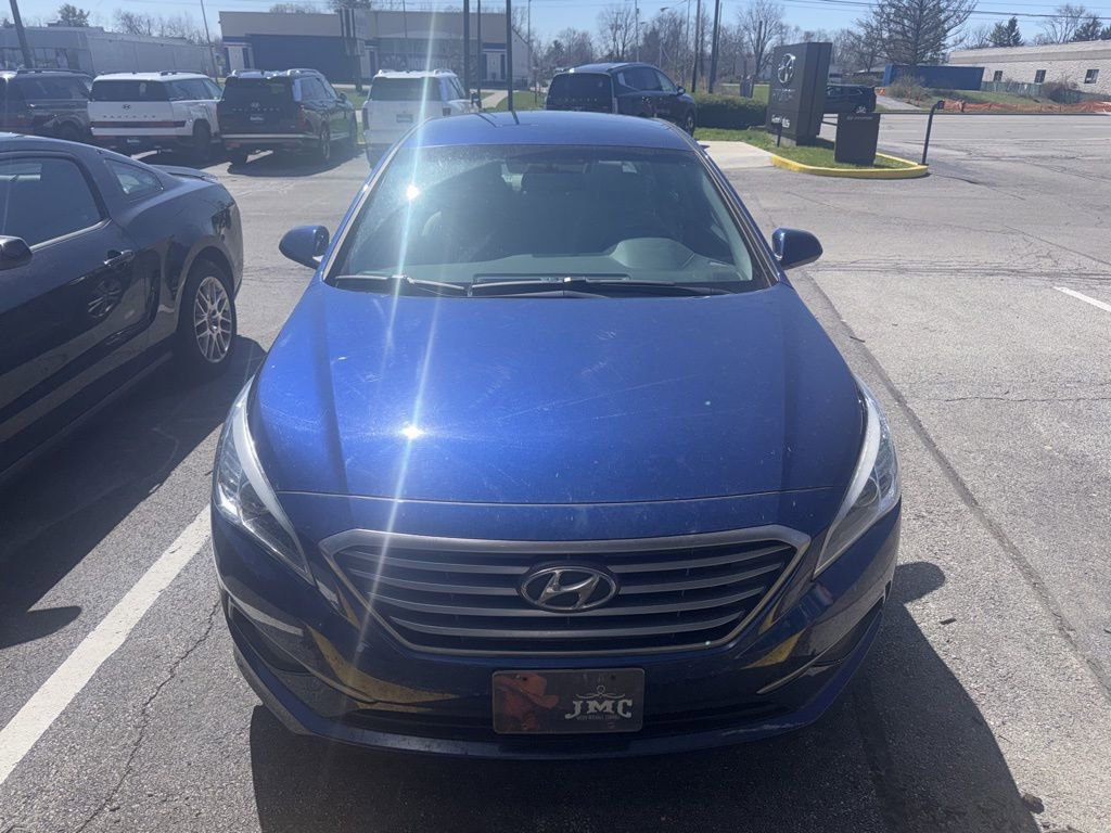 Used 2017 Hyundai Sonata SE w/ Cargo Package image 4