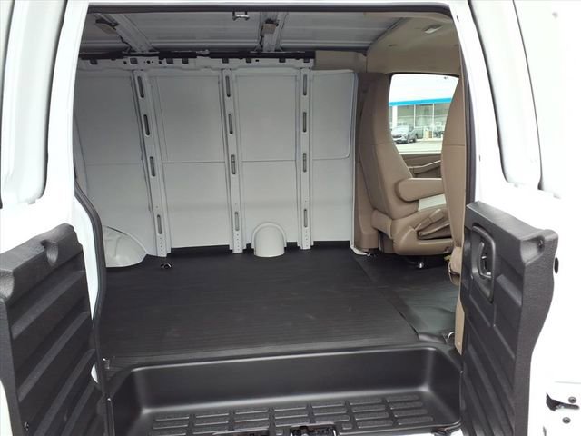 New 2025 Chevrolet Express 2500 RWD image 2